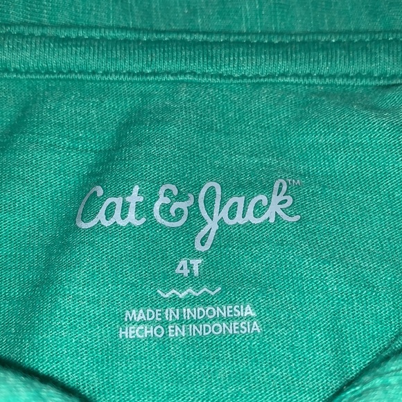 Like new! Lot of 2 Cat & Jack boys polos. Size 4T - Picture 3 of 3